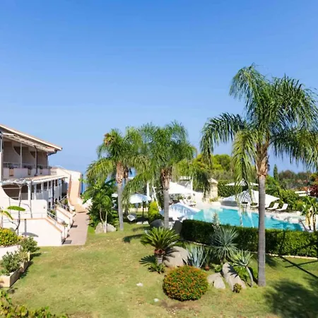 For Couples In With Pool Appartamento
