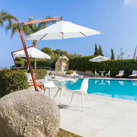 Appartamento For Couples In With Pool Capo Vaticano
