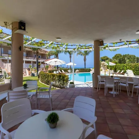 For Couples In With Pool * Capo Vaticano